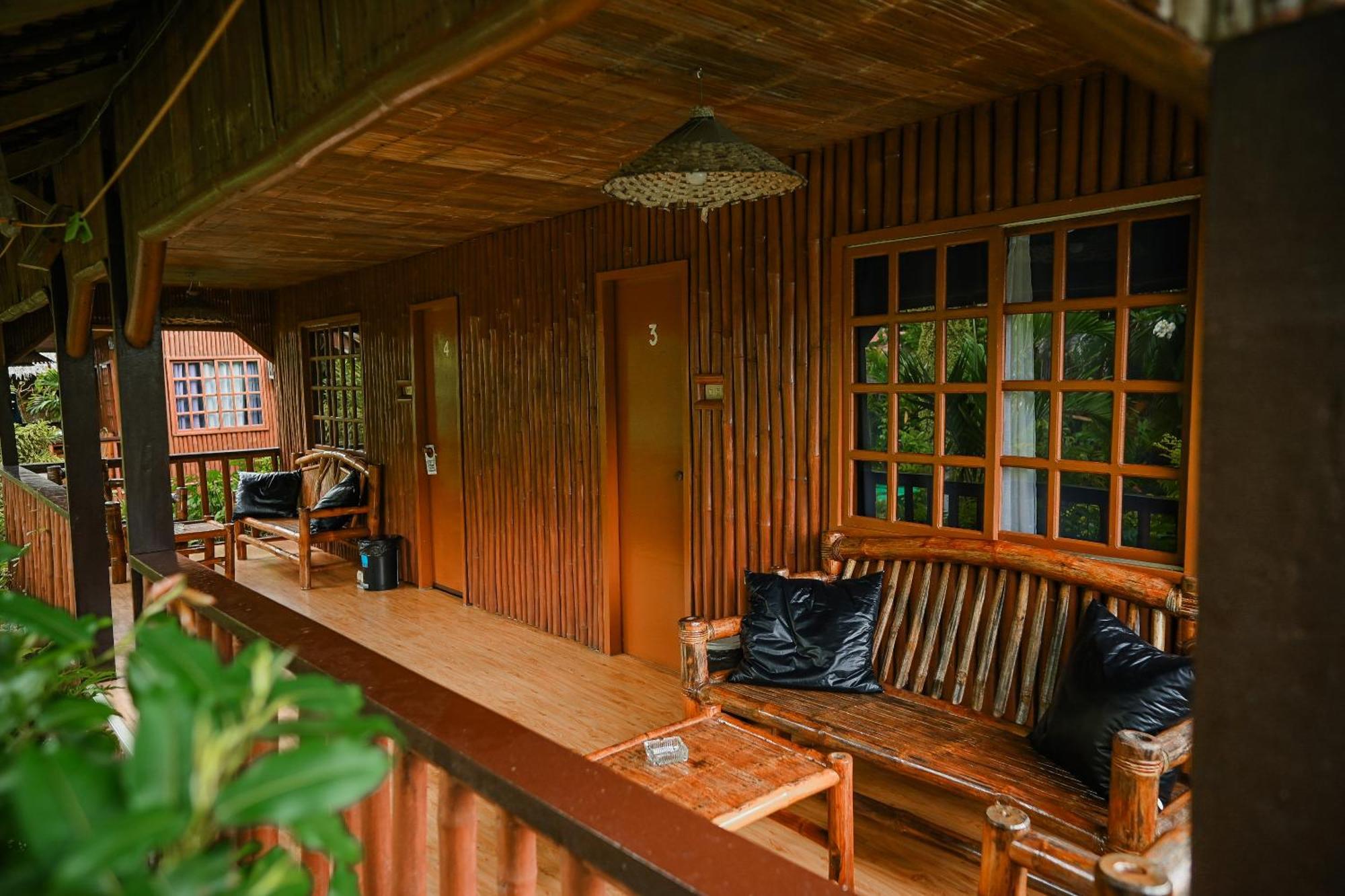 Garden Of Eden Dive Resort Пуэрто-Галера Экстерьер фото