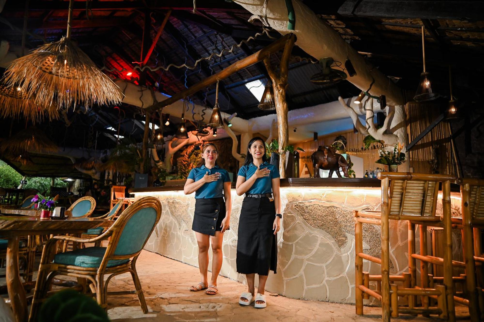 Garden Of Eden Dive Resort Пуэрто-Галера Экстерьер фото